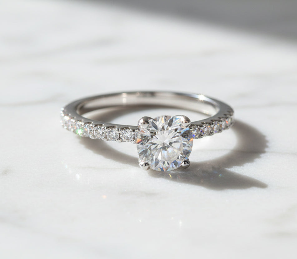 Simple Rings For Women. Sterling Silver 925 With Zircon