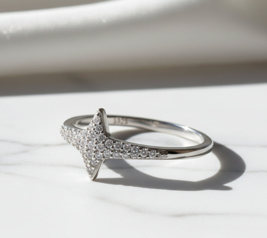 Simple Rings For Women. Sterling Silver 925 With Zircon