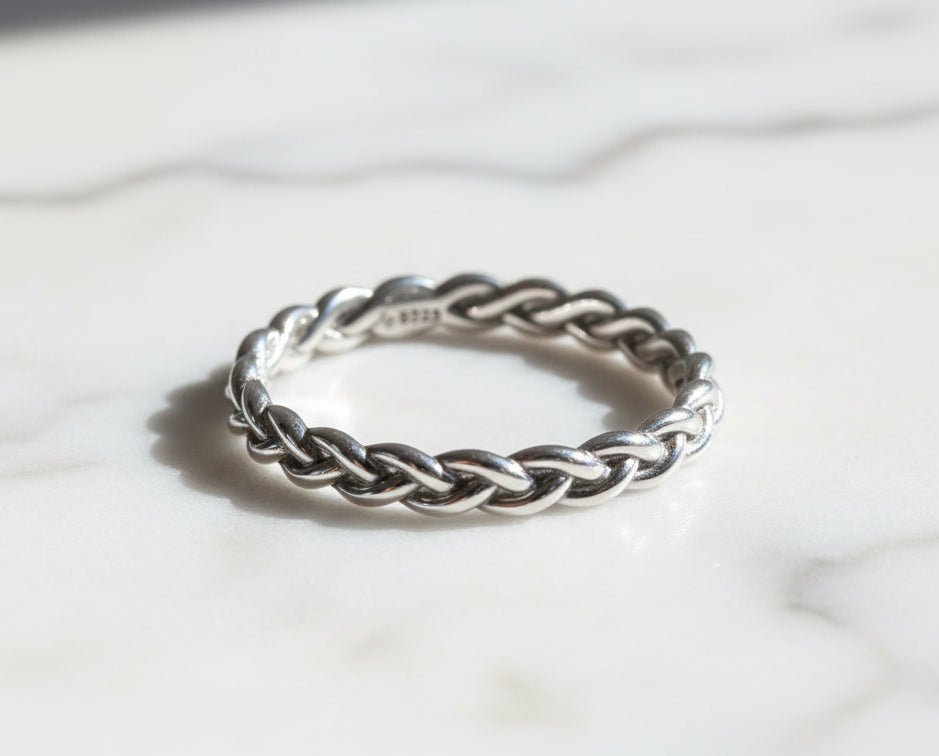 Simple Rings For Women. Sterling Silver 925 With Zircon