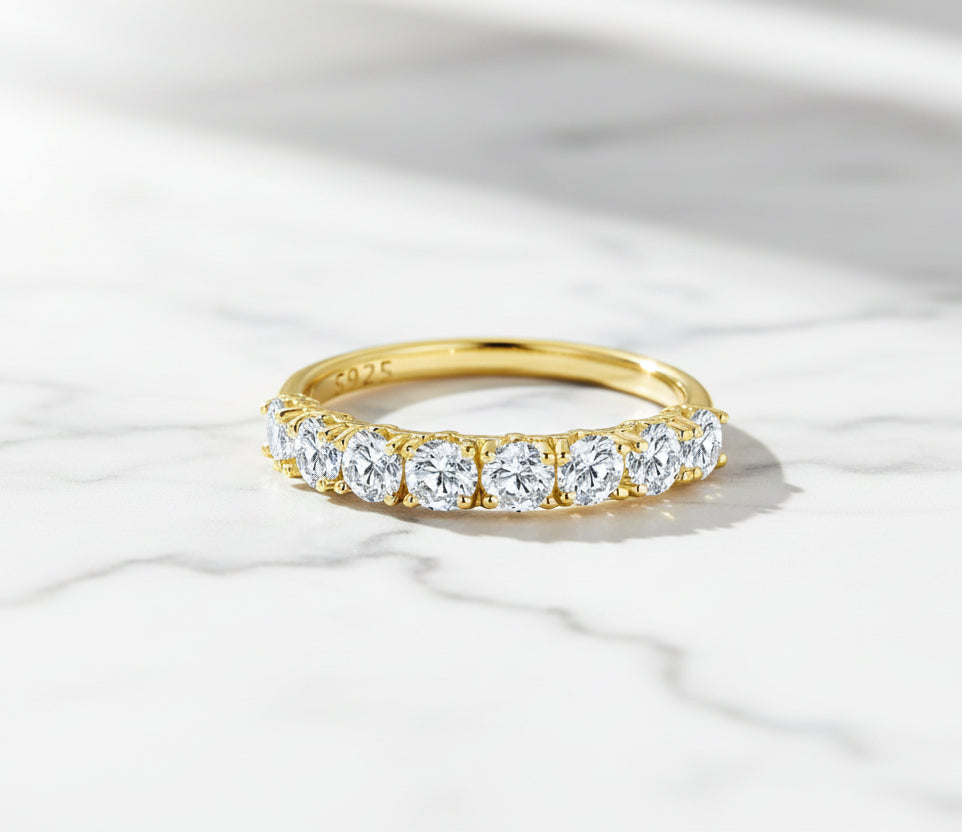 Bague Éclat Infini – Demi-Éternité en Moissanite sur Argent Sterling 925