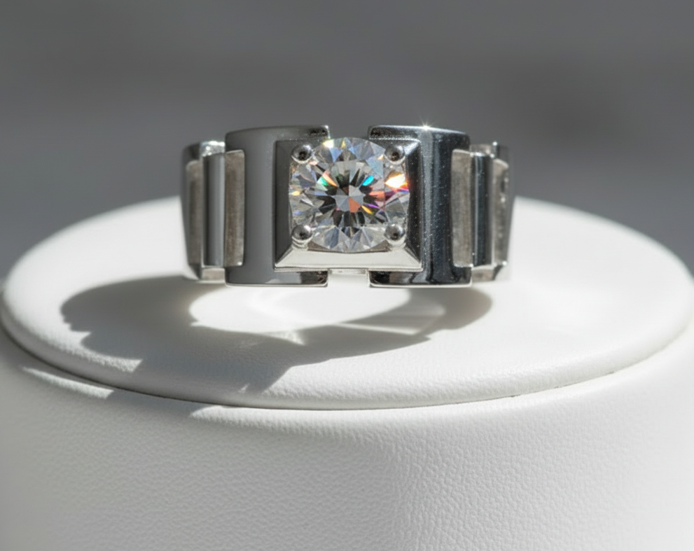 Moissanite Ring 925 Sterling Silver. Classic Round Cut.