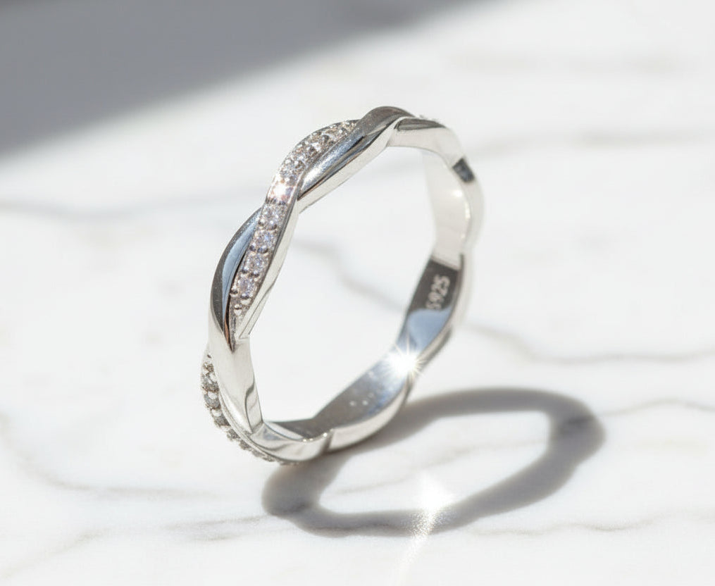 Simple Rings For Women. Sterling Silver 925 With Zircon