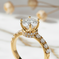 Couronne Royale – Bague Solitaire Halo Moissanite 2 Carats en Argent 925