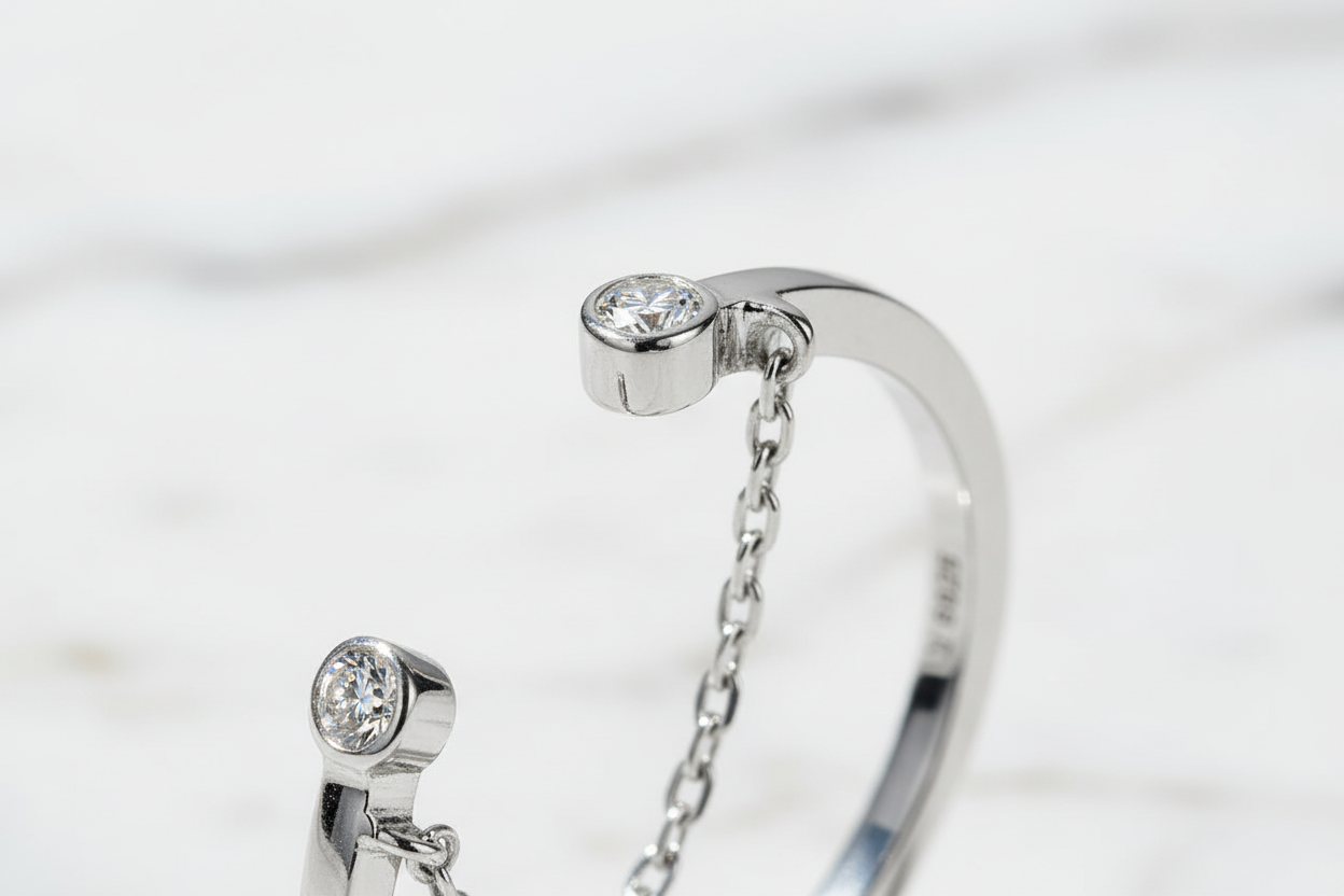 Adjustable Rings 925 Sterling Silver And Zircon Open Size Rings. Plated Gold 18 Carats.